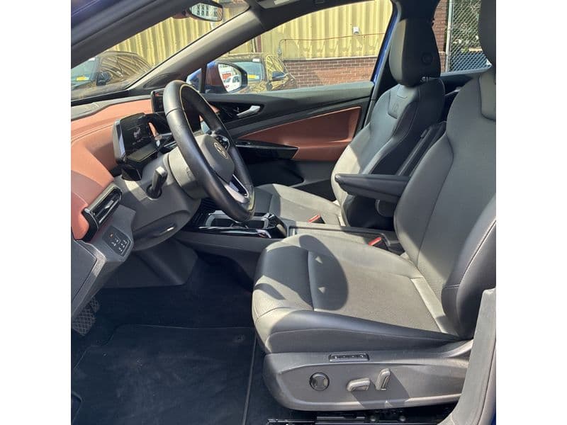 2022 Volkswagen ID.4 view 9