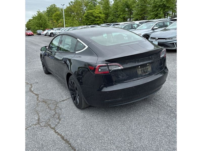 2018 Tesla Model 3 view 3