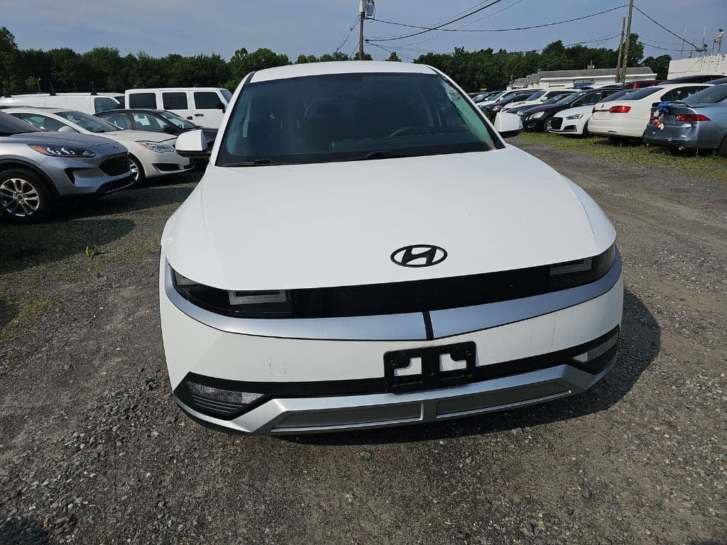 2022 Hyundai IONIQ 5 view 2
