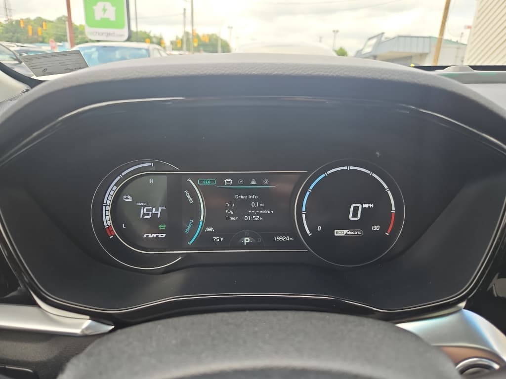 2020 Kia Niro EV view 9