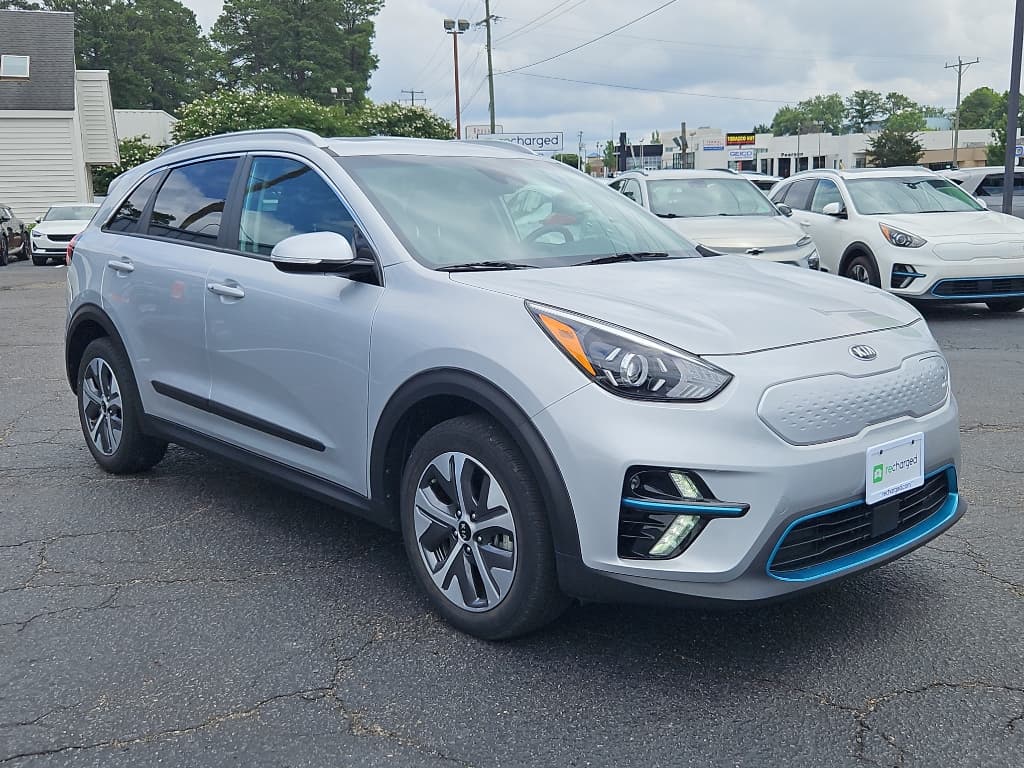 2020 Kia Niro EV view 4