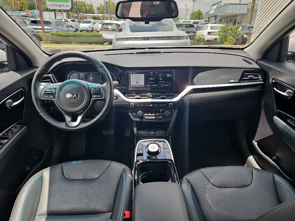 2020 Kia Niro EV view 16