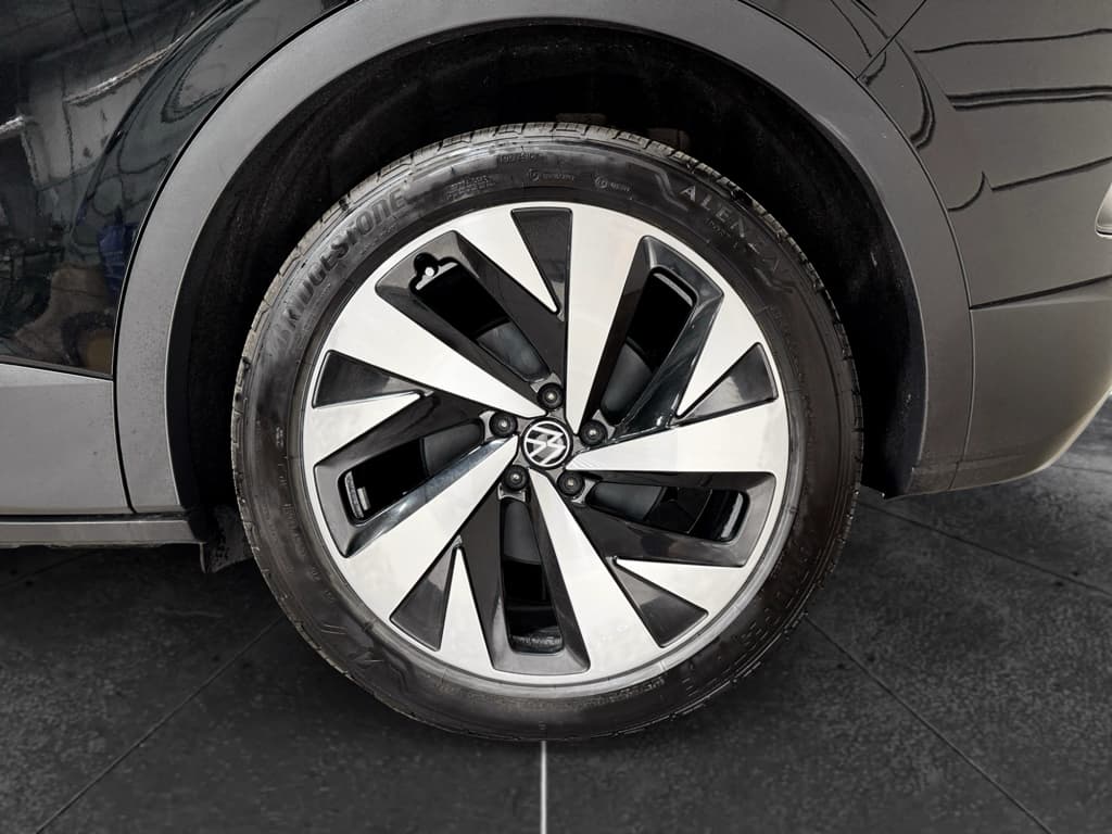 2022 Volkswagen ID.4 view 31