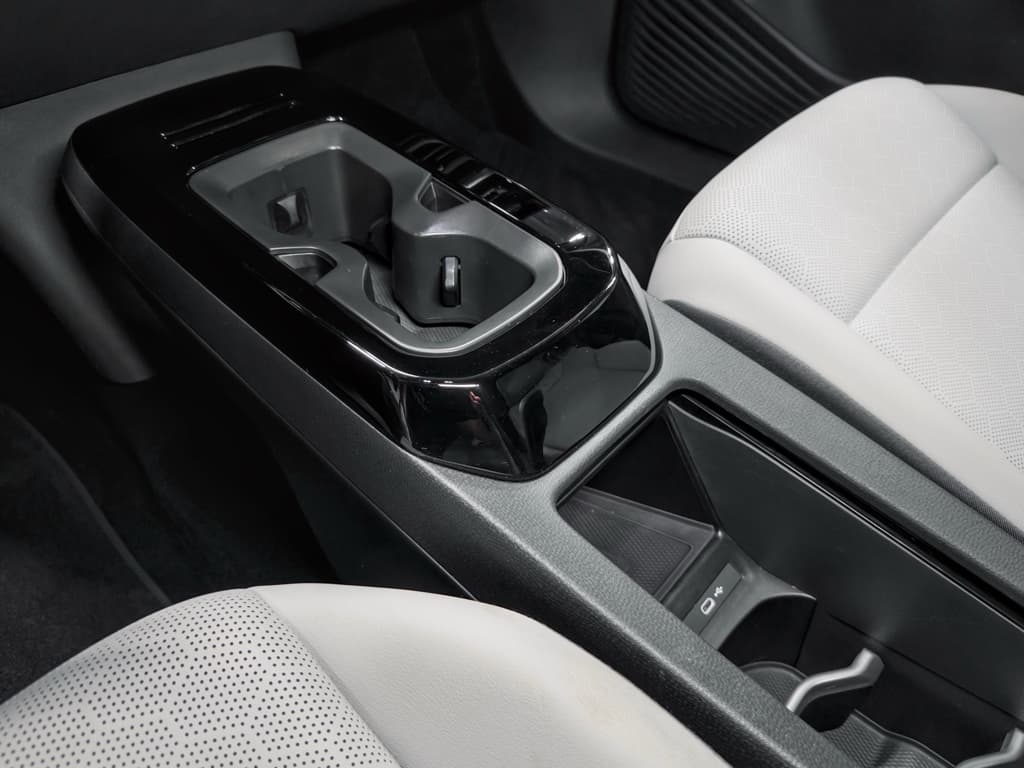 2022 Volkswagen ID.4 view 19