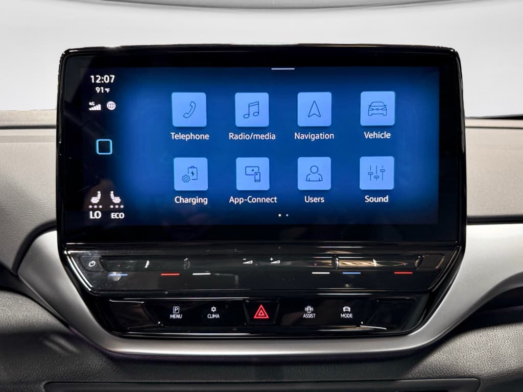 2022 Volkswagen ID.4 view 13