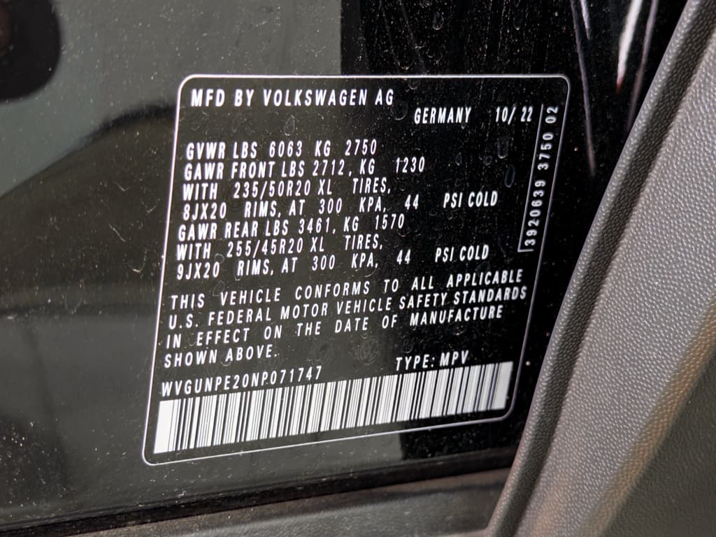 2022 Volkswagen ID.4 view 27