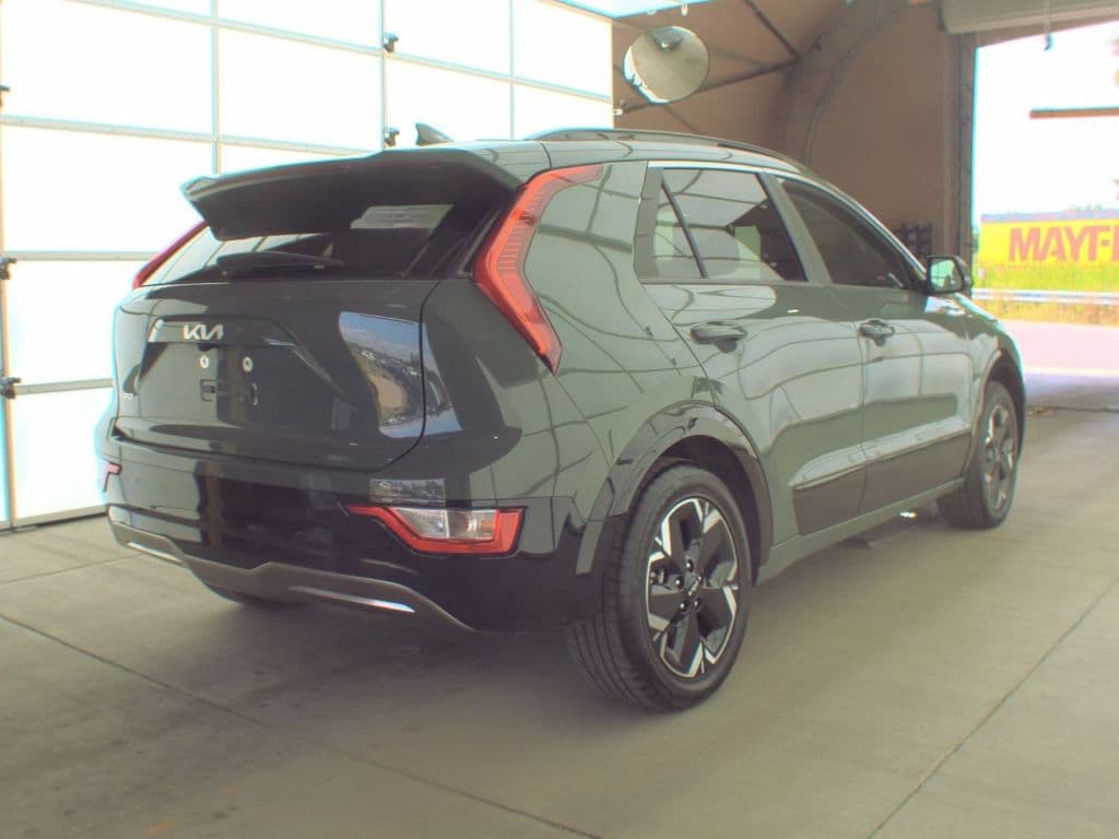 2023 Kia Niro EV view 4