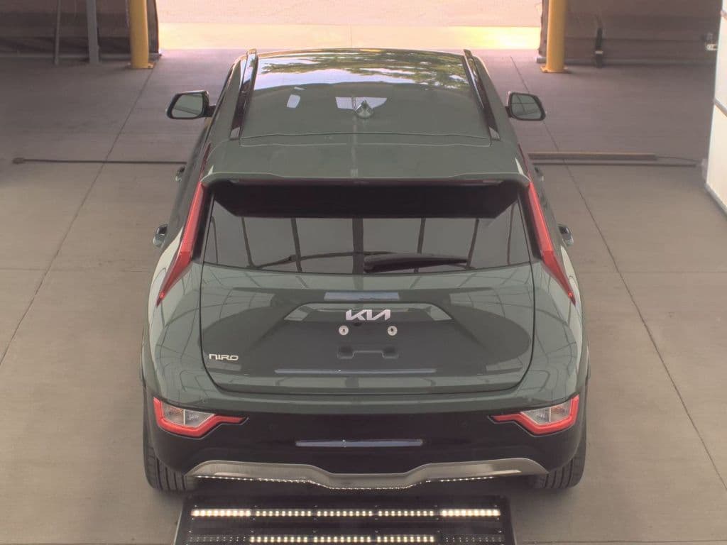 2023 Kia Niro EV view 5