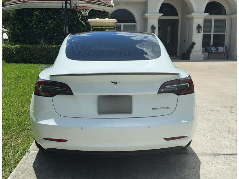 2018 Tesla Model 3 view 4