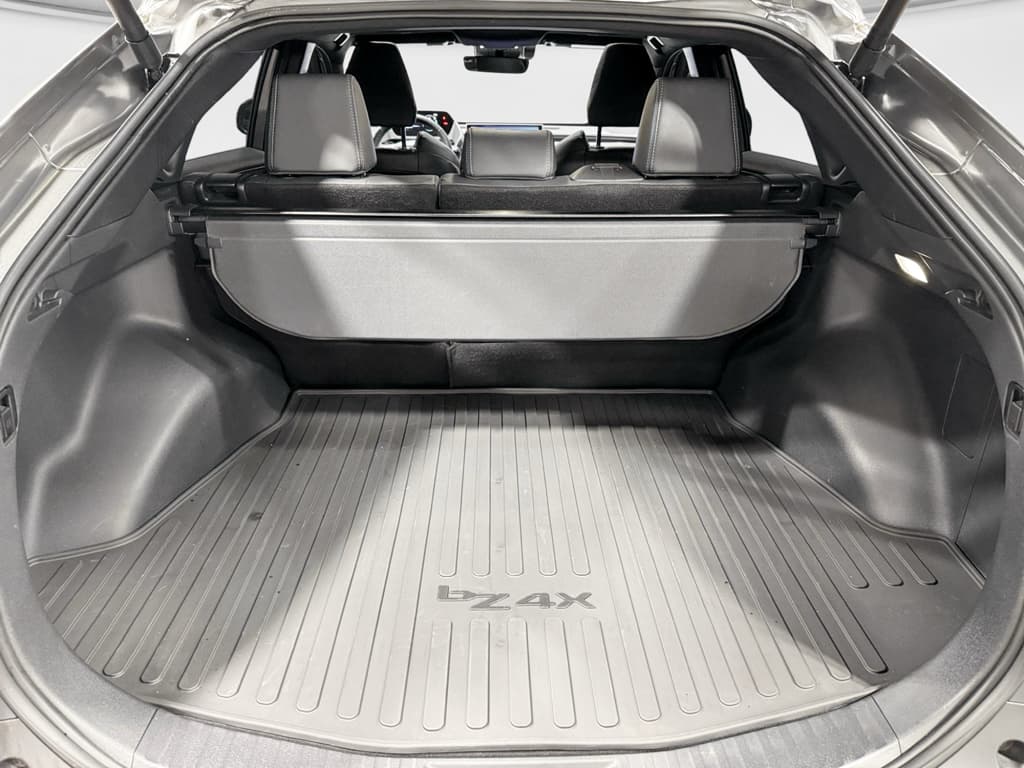 2024 Toyota bZ4X view 23