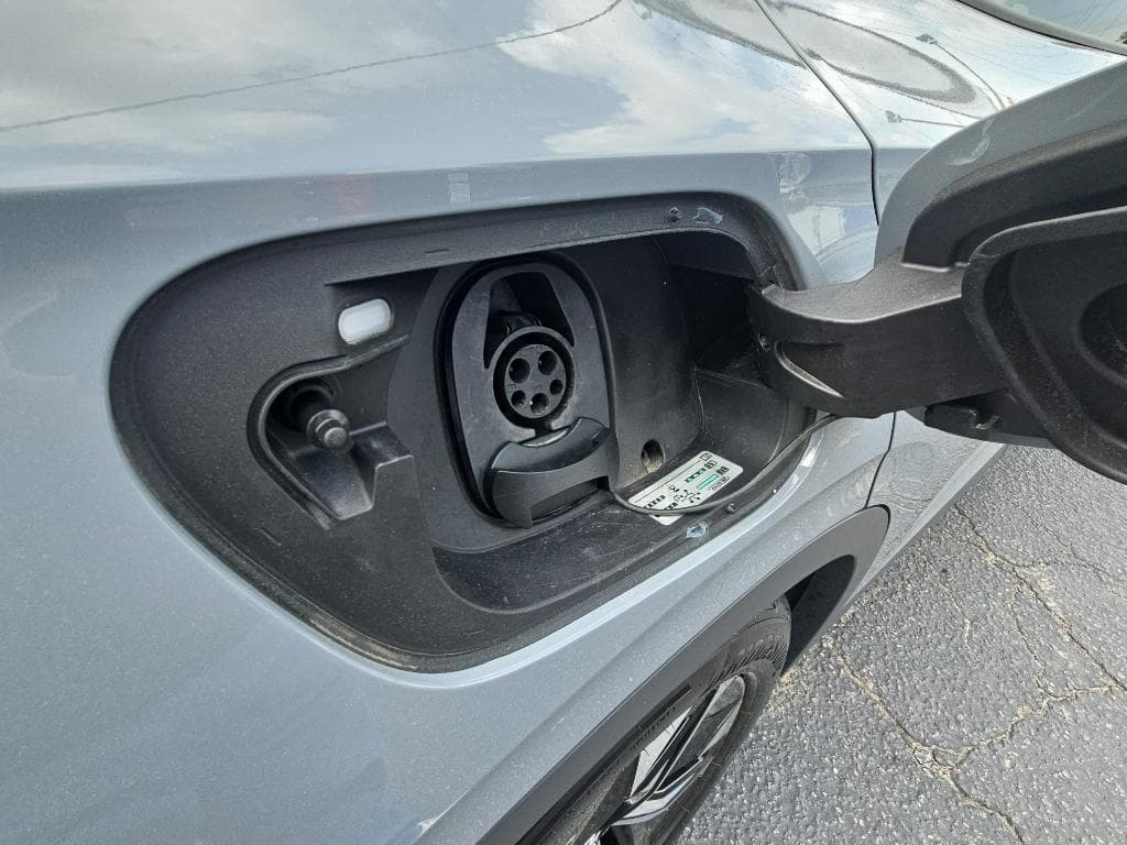 2022 Volkswagen ID.4 view 5