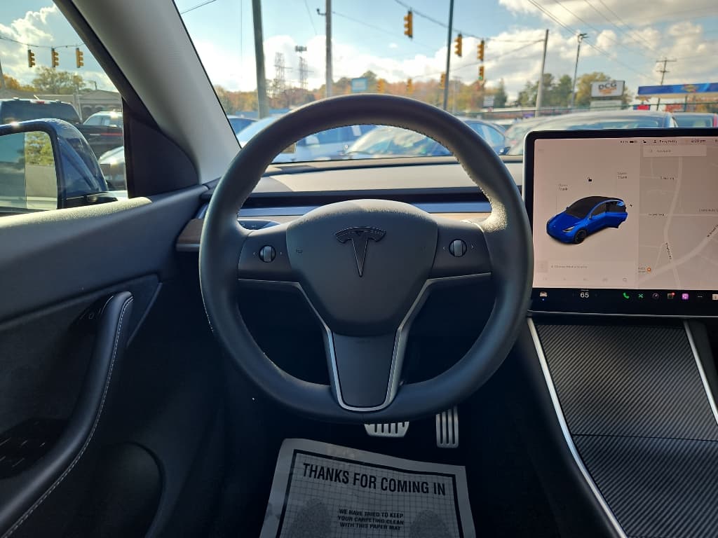 2021 Tesla Model Y view 4