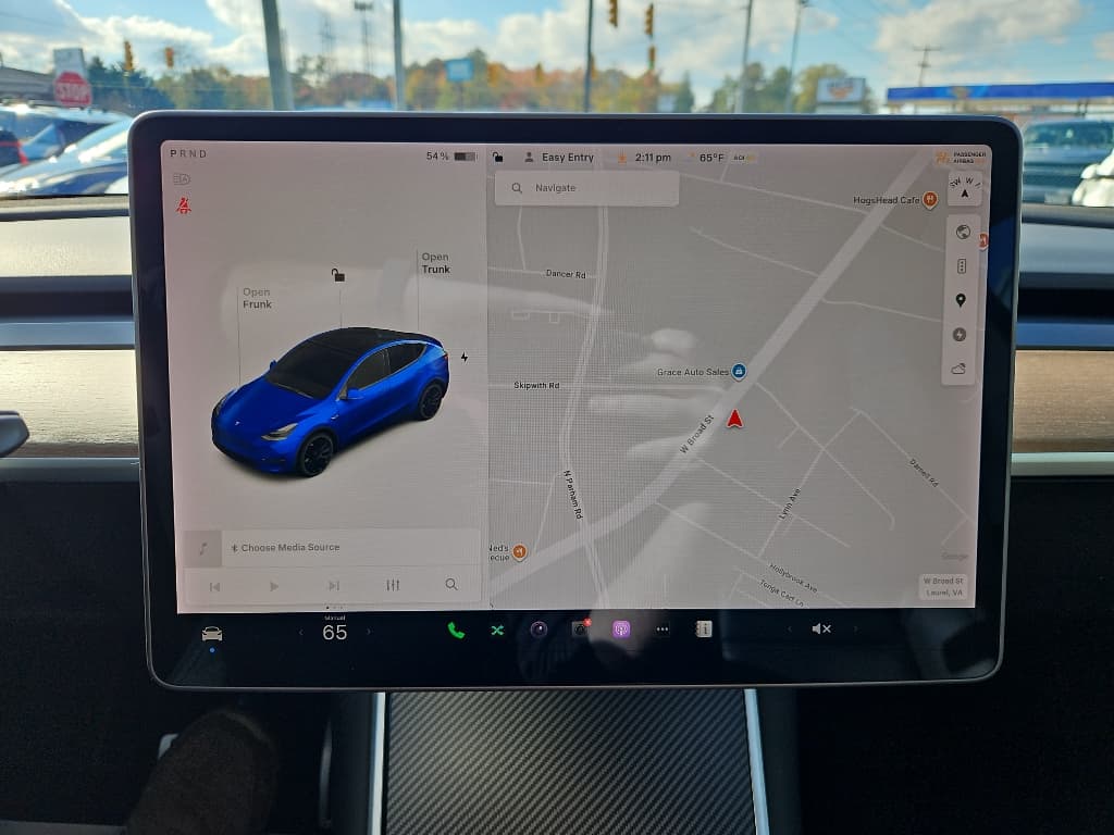 2021 Tesla Model Y view 7