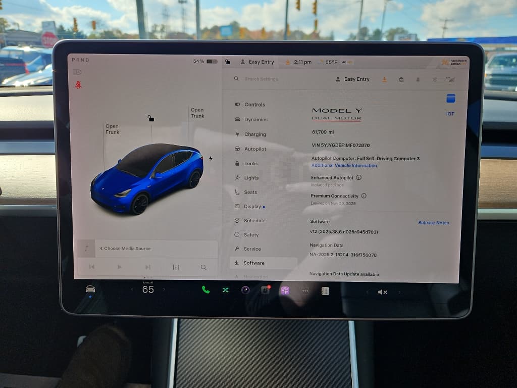 2021 Tesla Model Y view 5