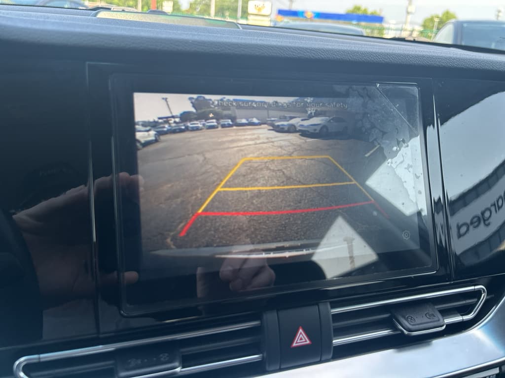 2020 Kia Niro EV view 11