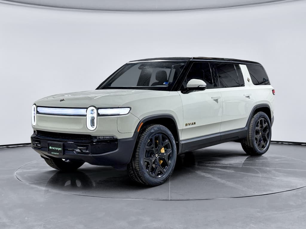 2025 Rivian R1S