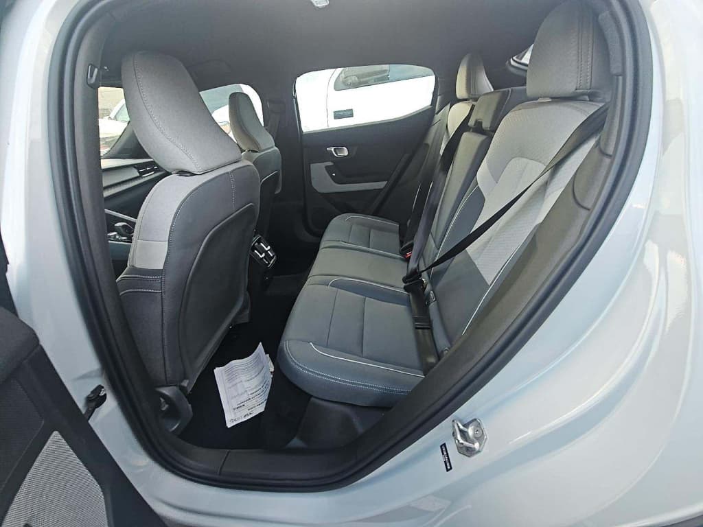 2022 Polestar Polestar 2 view 6