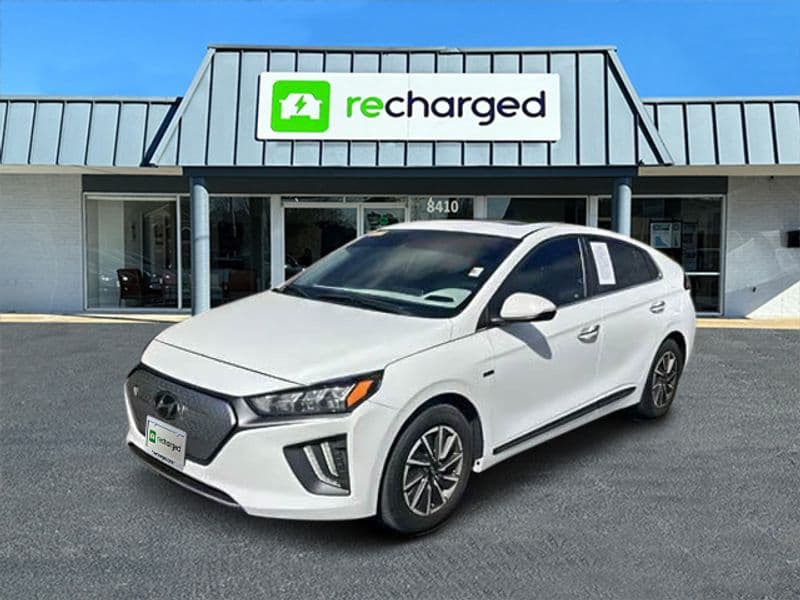 2020 Hyundai IONIQ Electric view 3