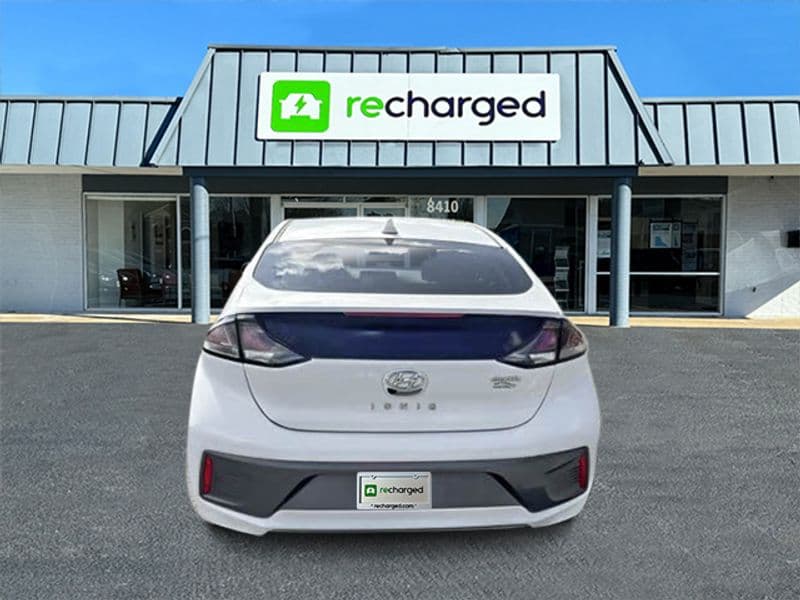 2020 Hyundai IONIQ Electric view 5