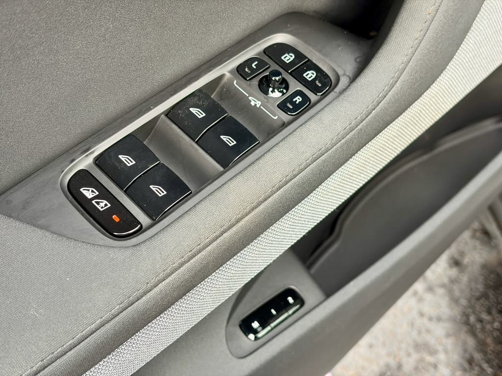 2022 Polestar Polestar 2 view 6