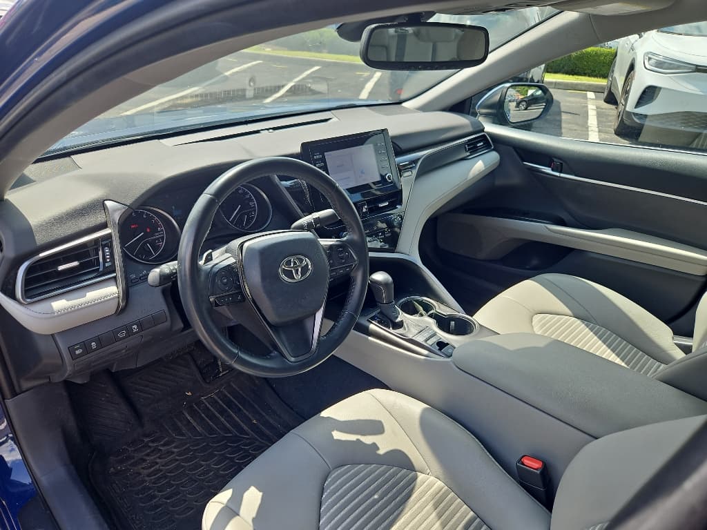 2023 Toyota Camry view 6
