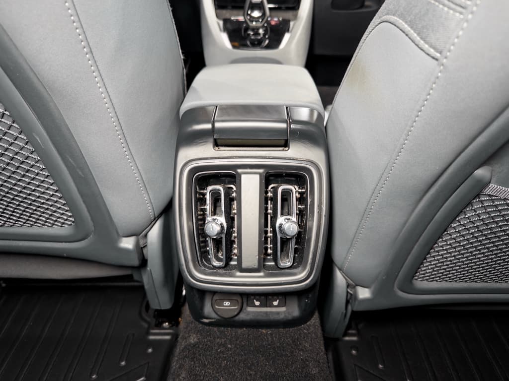 2022 Polestar Polestar 2 view 21