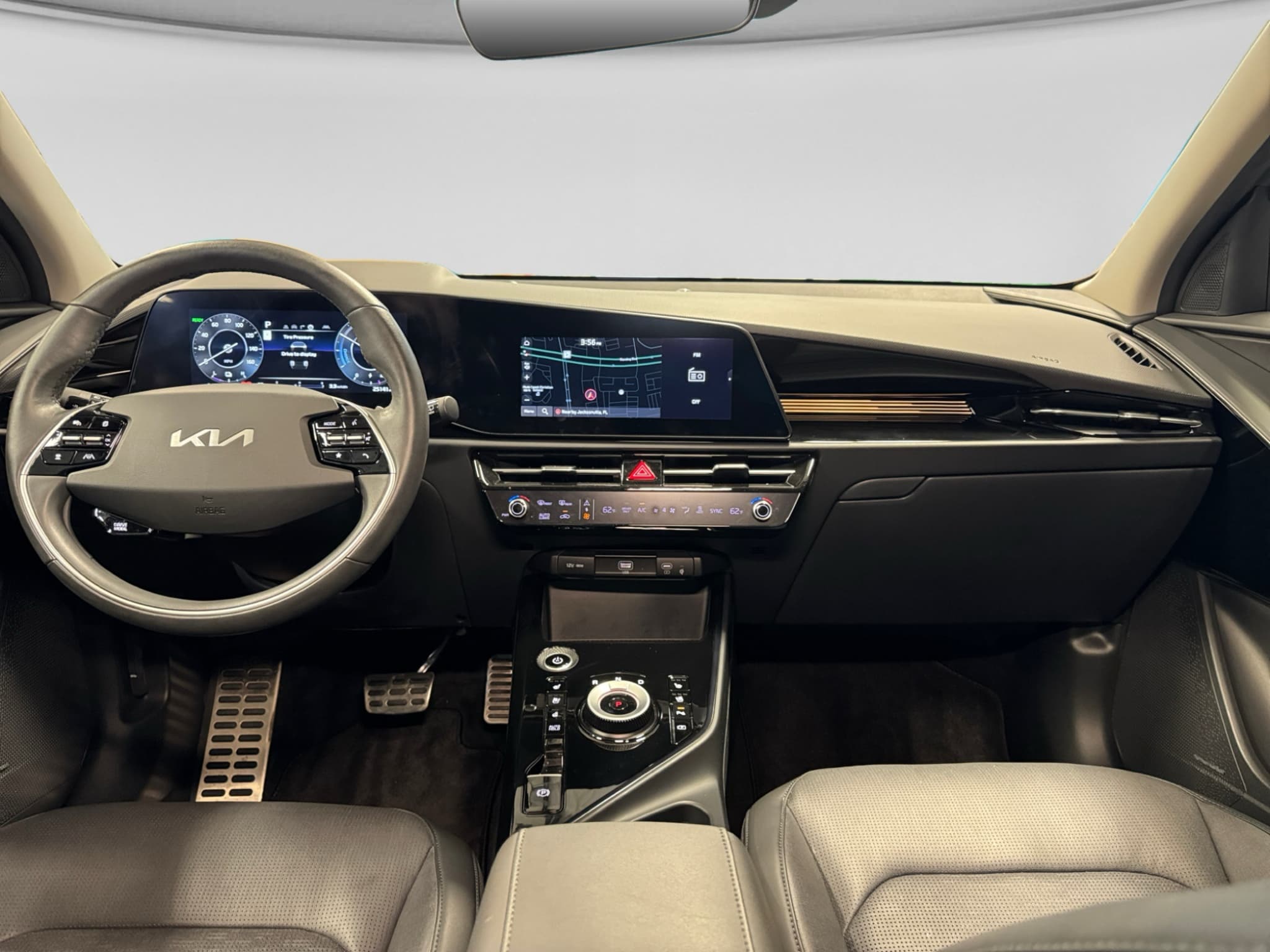 2023 Kia Niro EV view 16