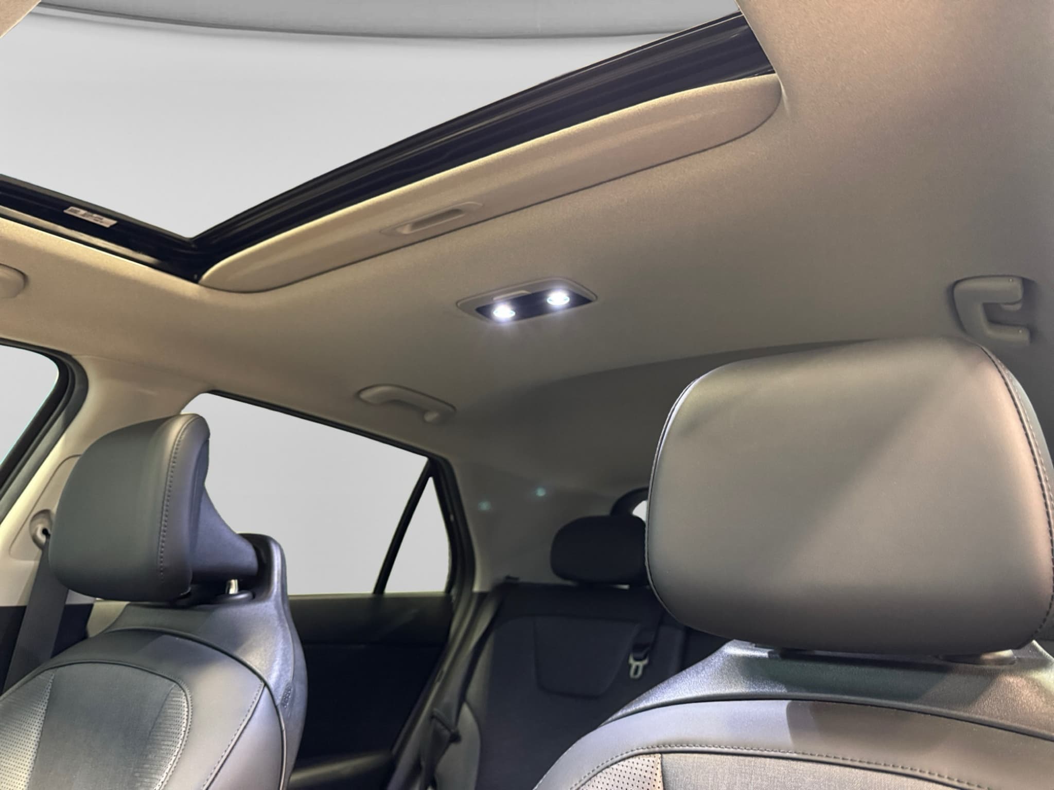2023 Kia Niro EV view 24