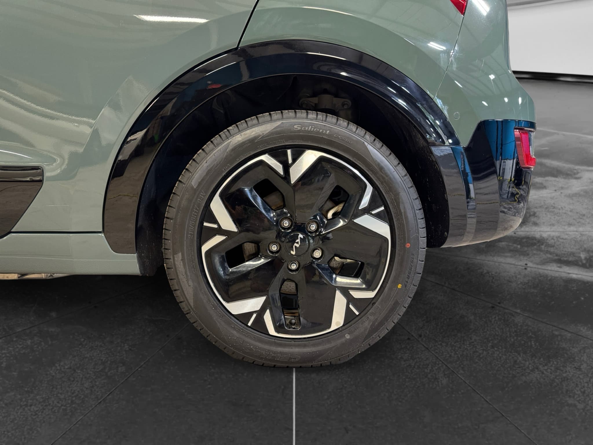 2023 Kia Niro EV view 33