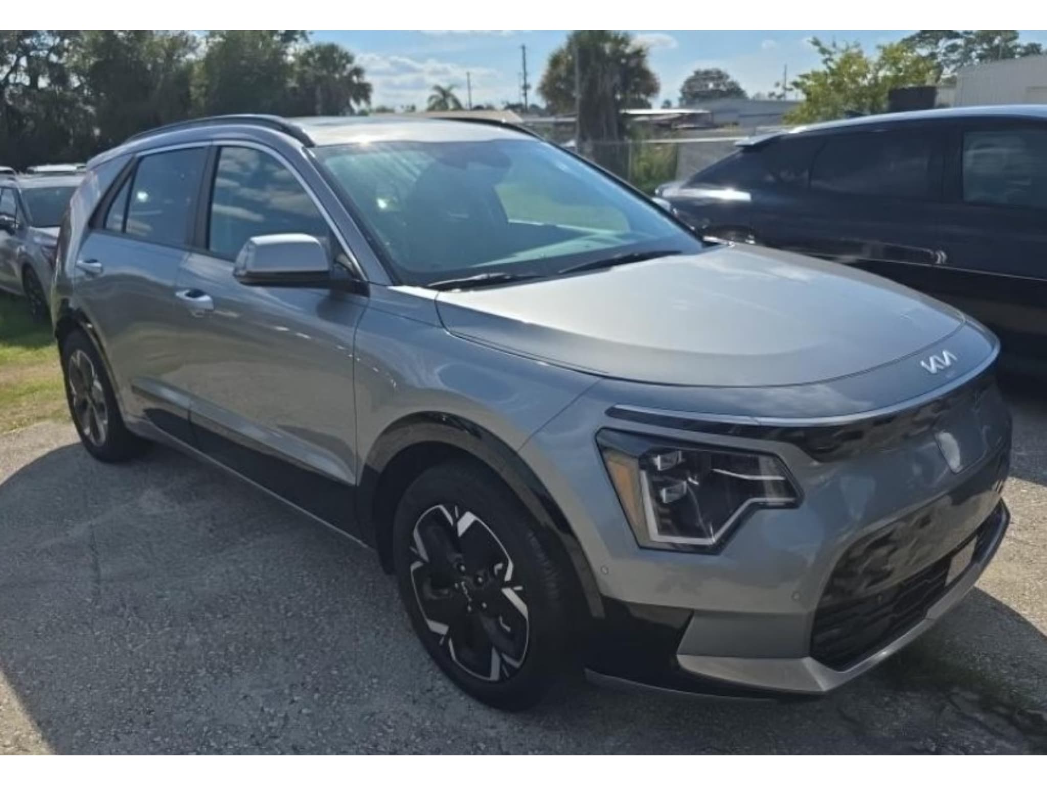 2023 Kia Niro EV view 2