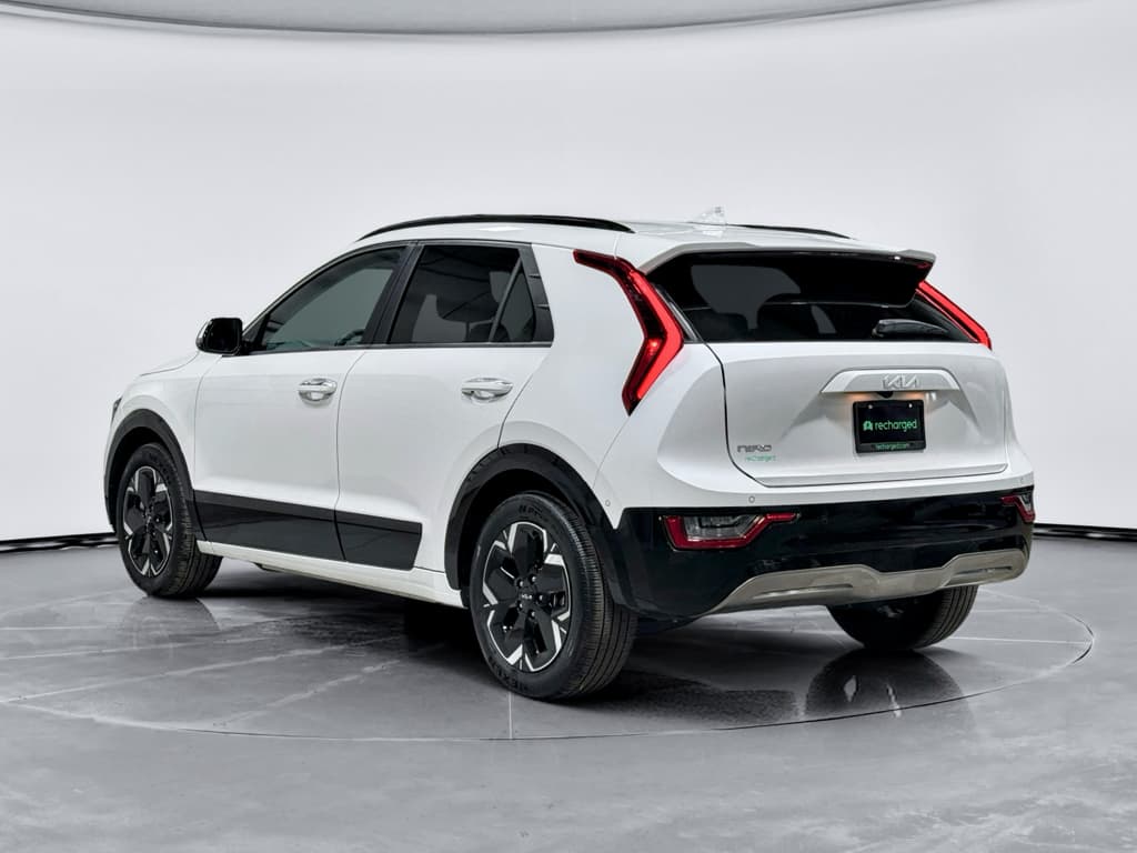 2023 Kia Niro EV view 2