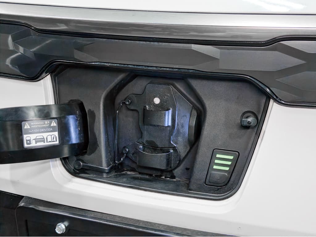 2023 Kia Niro EV view 5