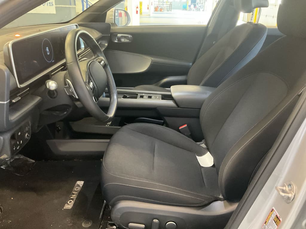 2024 Hyundai IONIQ 6 view 5