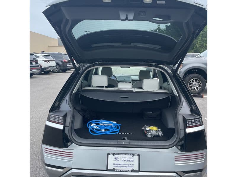 2022 Hyundai IONIQ 5 view 9