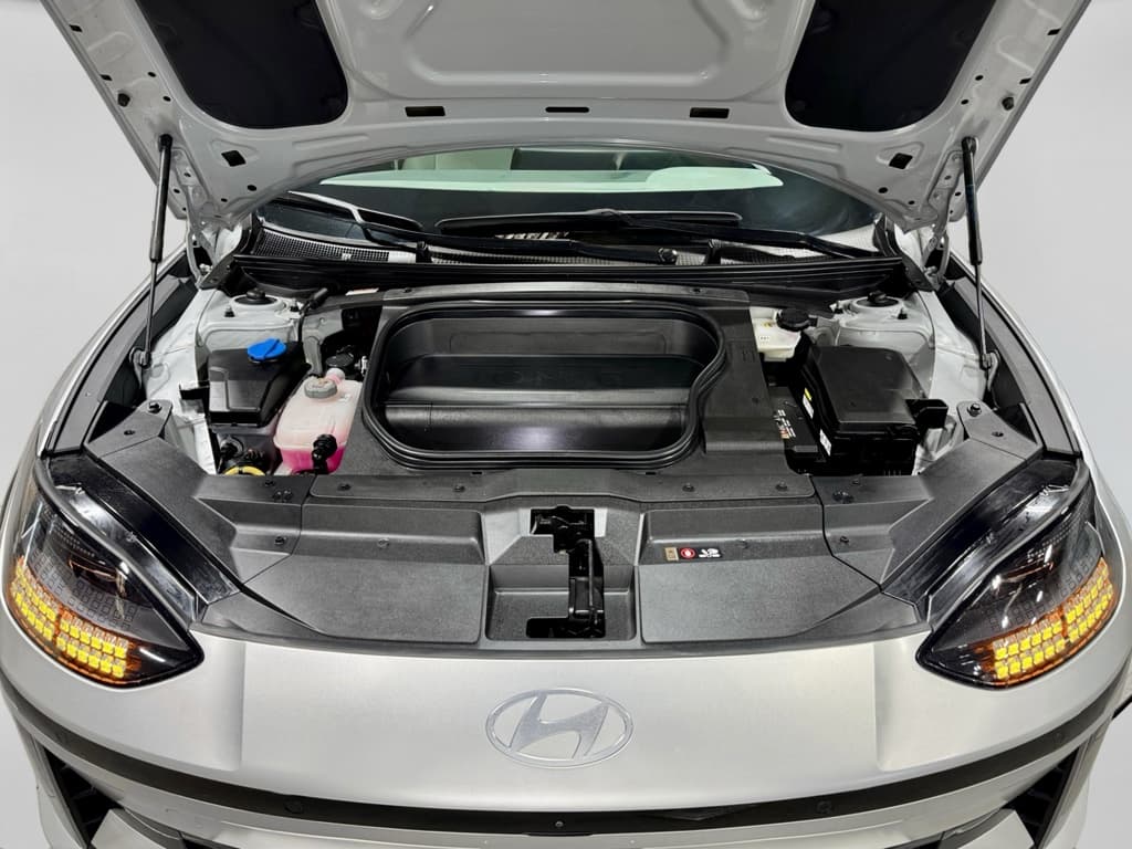 2024 Hyundai IONIQ 6 view 27