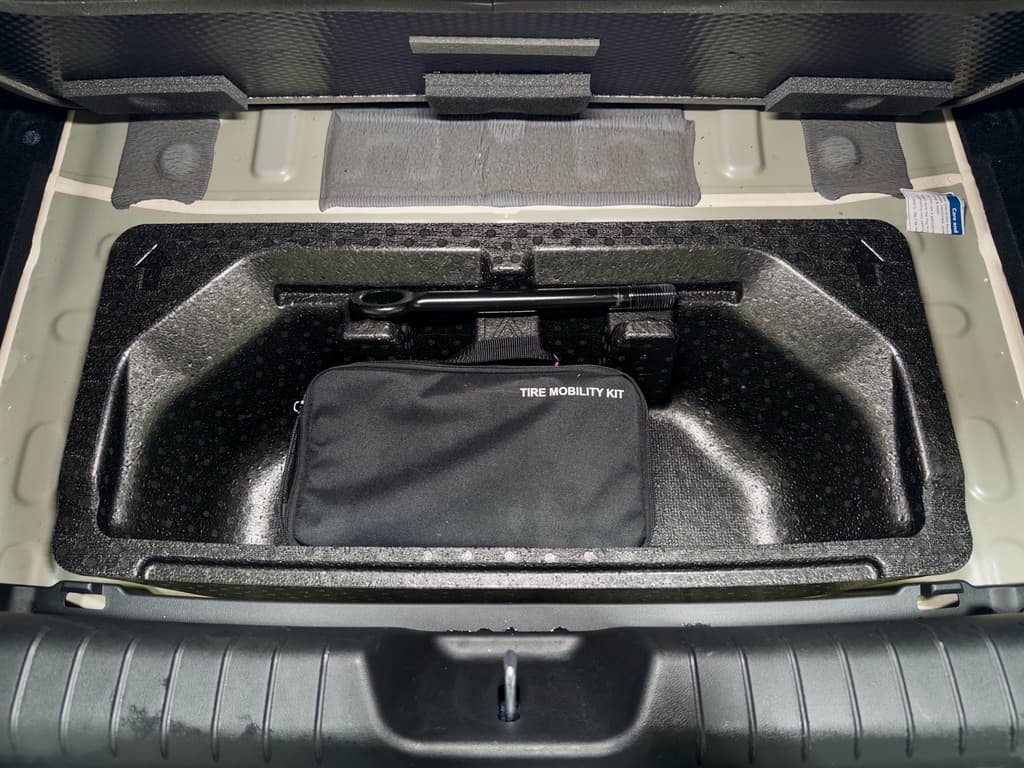 2024 Hyundai IONIQ 6 view 30