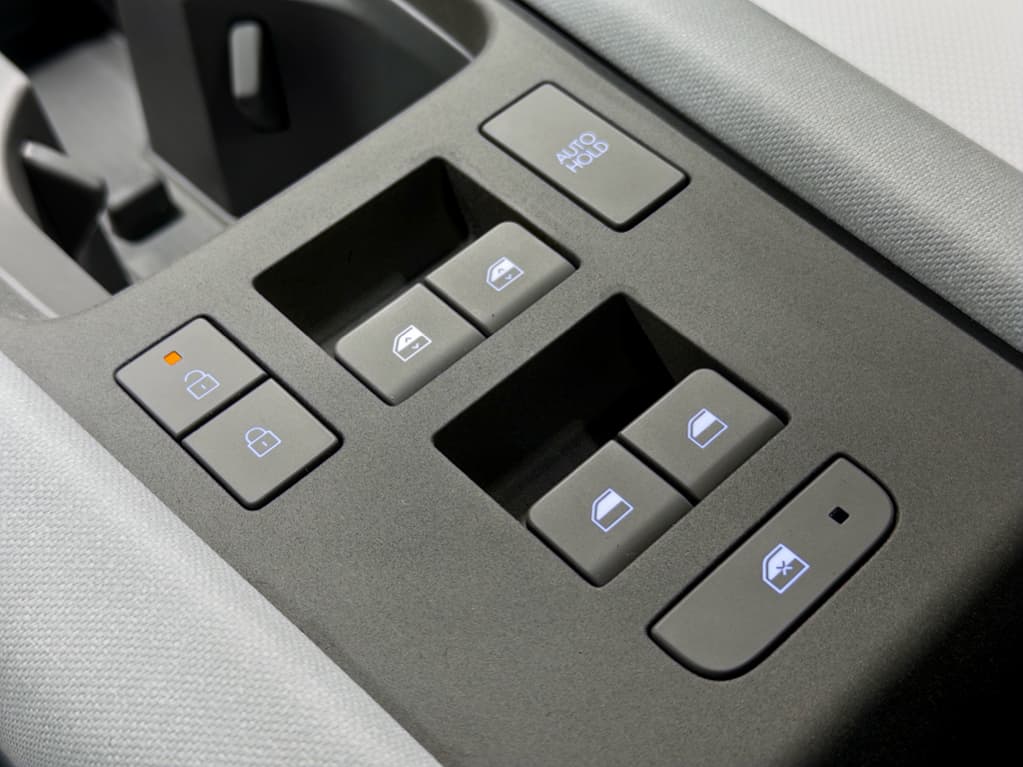 2024 Hyundai IONIQ 6 view 21