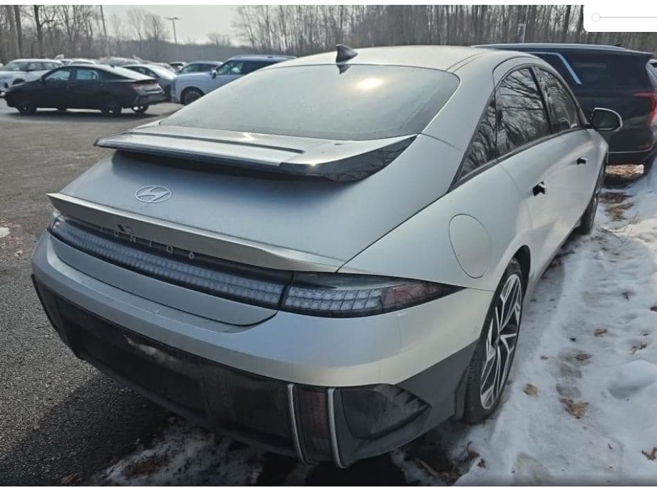 2024 Hyundai IONIQ 6 view 4