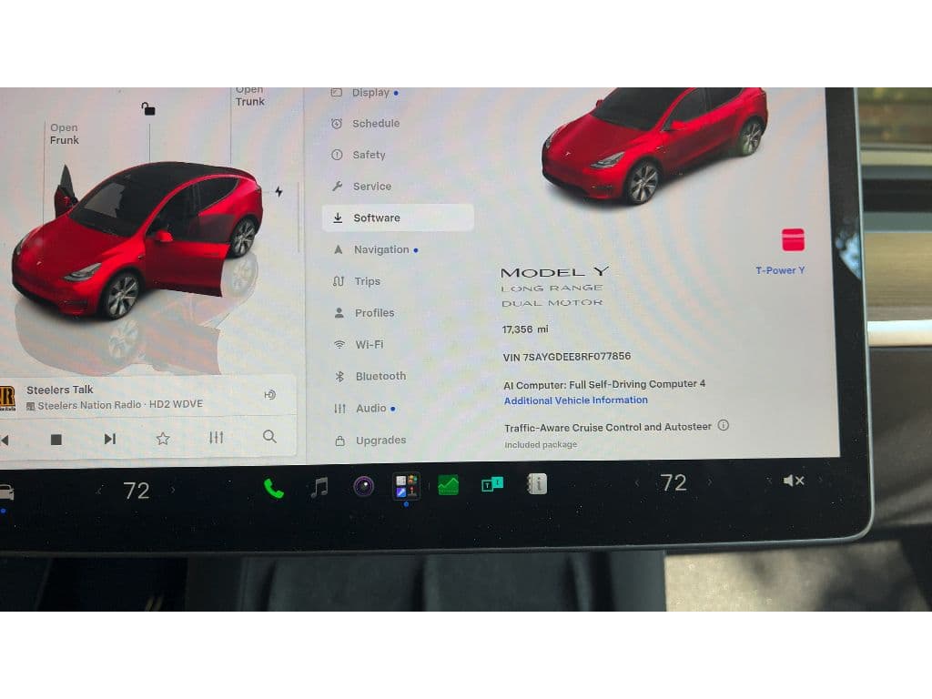 2024 Tesla Model Y view 5