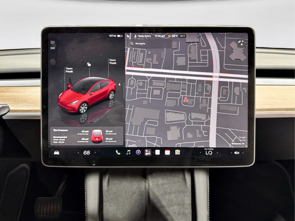2024 Tesla Model Y view 8
