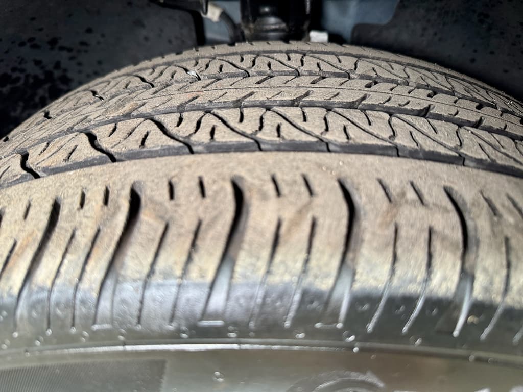 2023 Volvo XC40 view 34