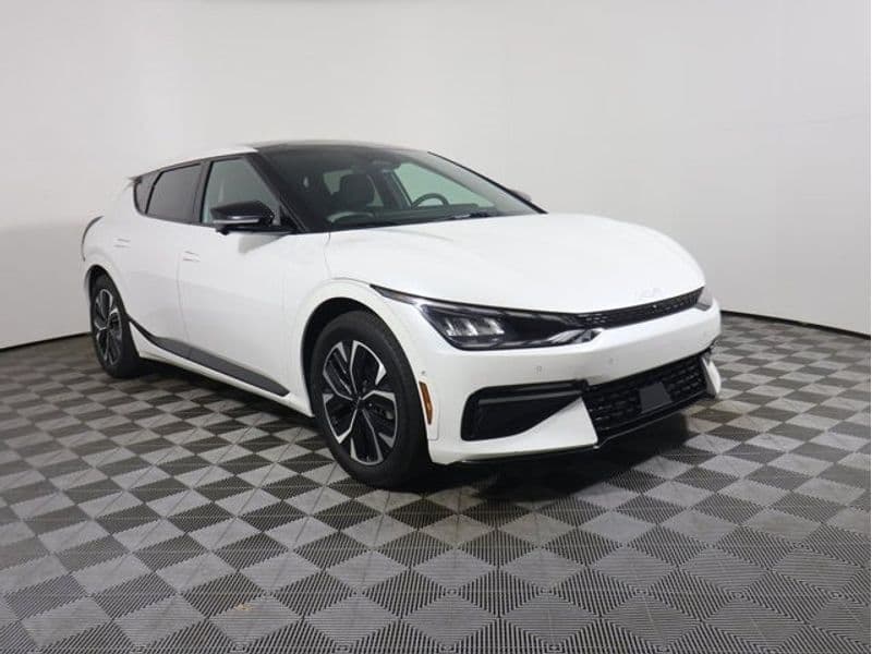 2022 Kia EV6 view 7