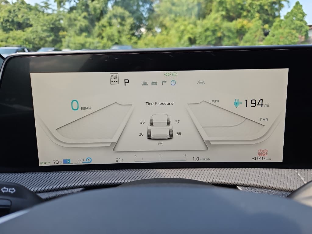 2022 Kia EV6 view 10