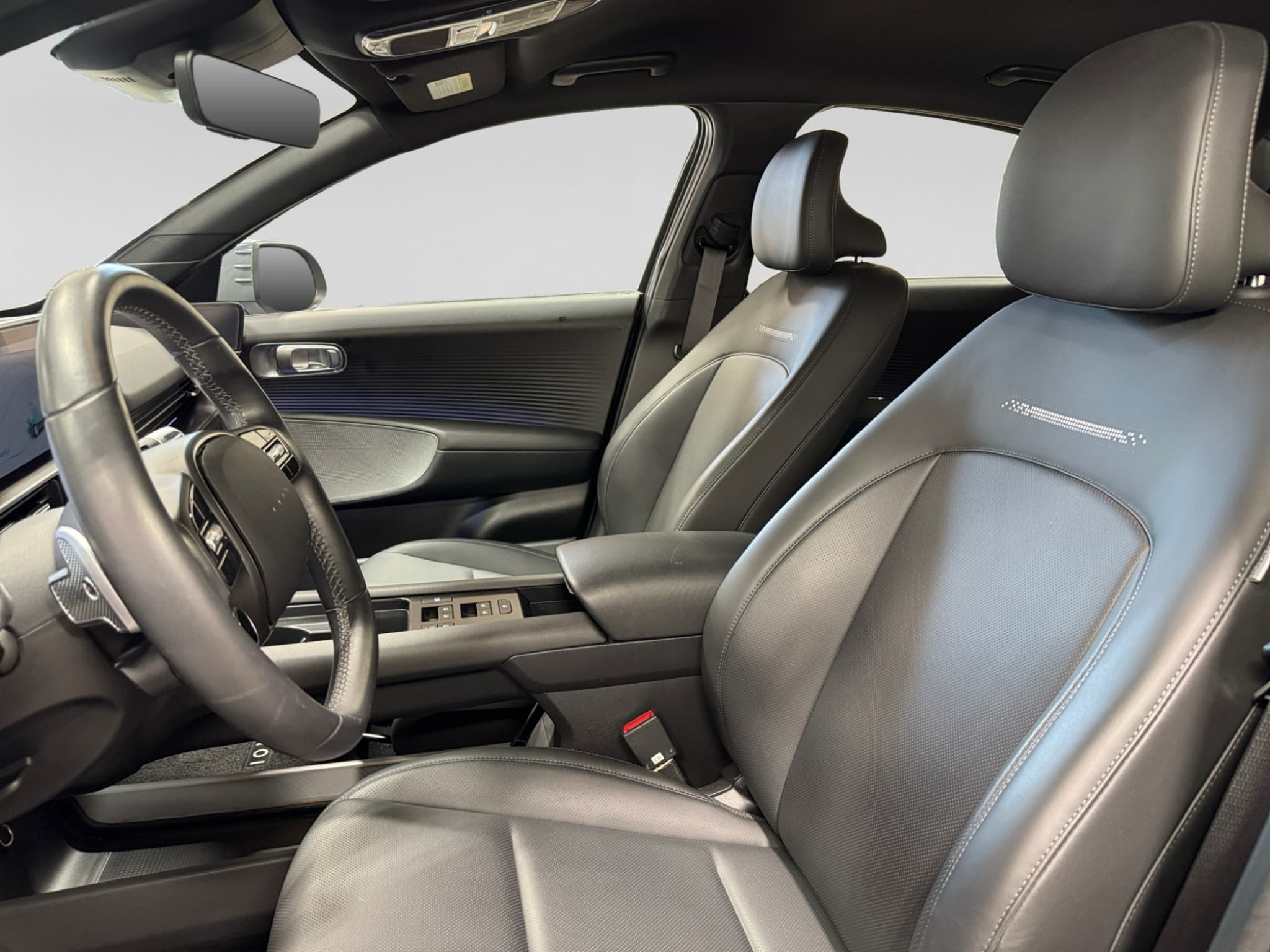 2024 Hyundai IONIQ 6 view 17