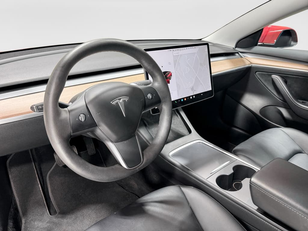 2021 Tesla Model 3 view 16