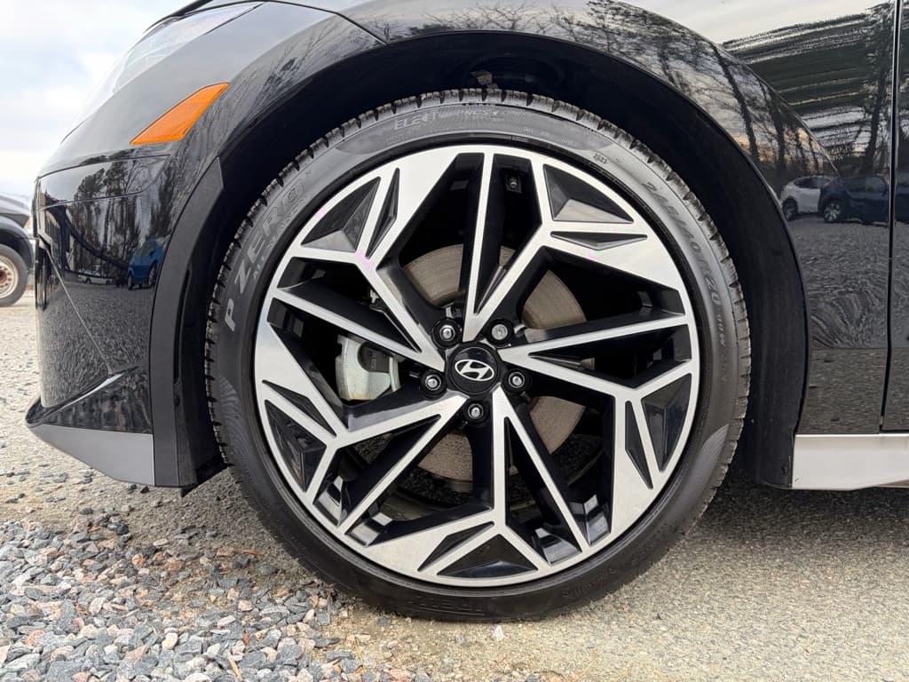 2024 Hyundai IONIQ 6 view 37