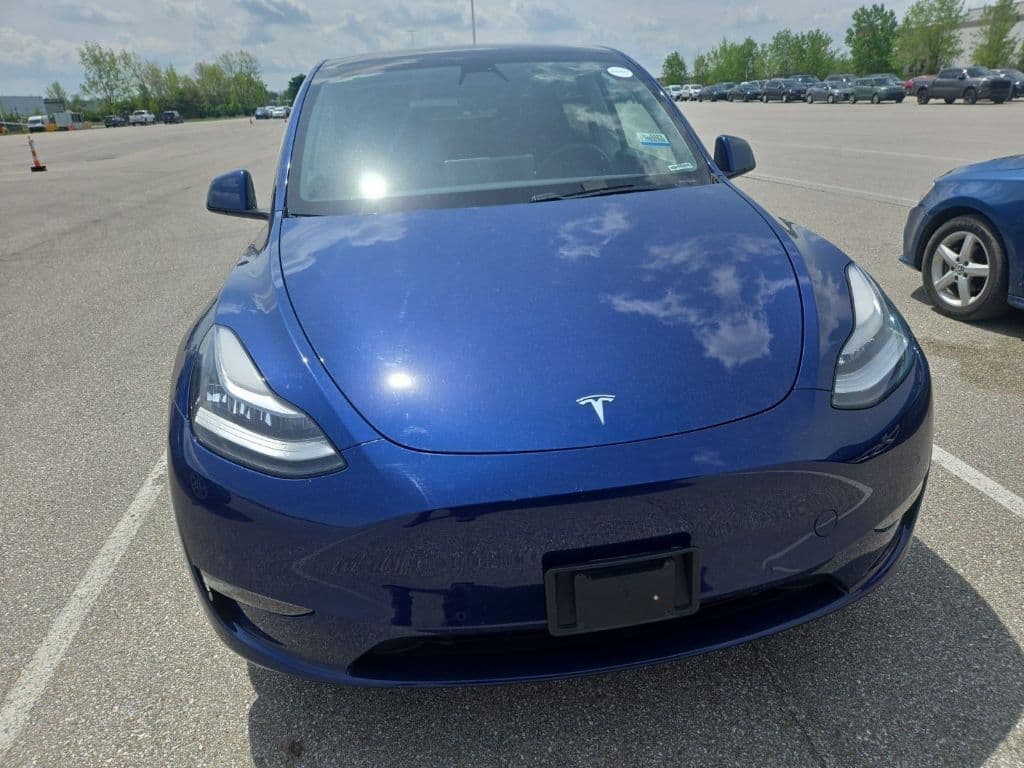 2021 Tesla Model Y view 6