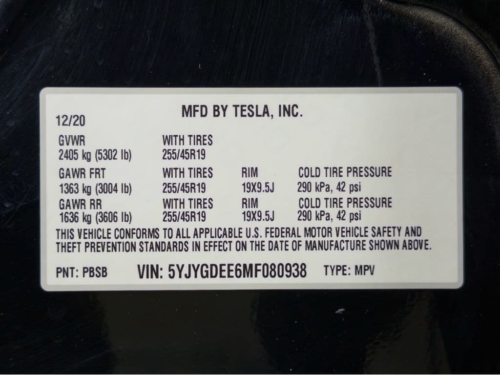 2021 Tesla Model Y view 28