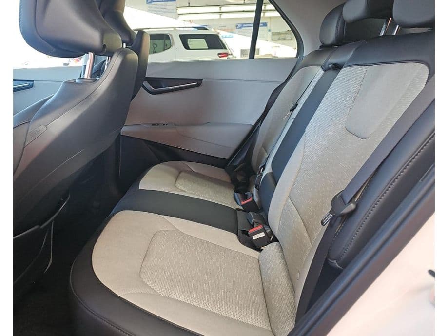 2024 Kia Niro EV view 6