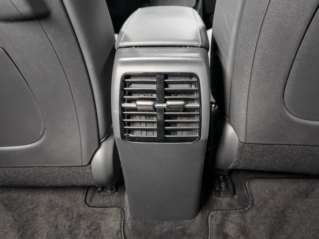 2024 Kia Niro EV view 22